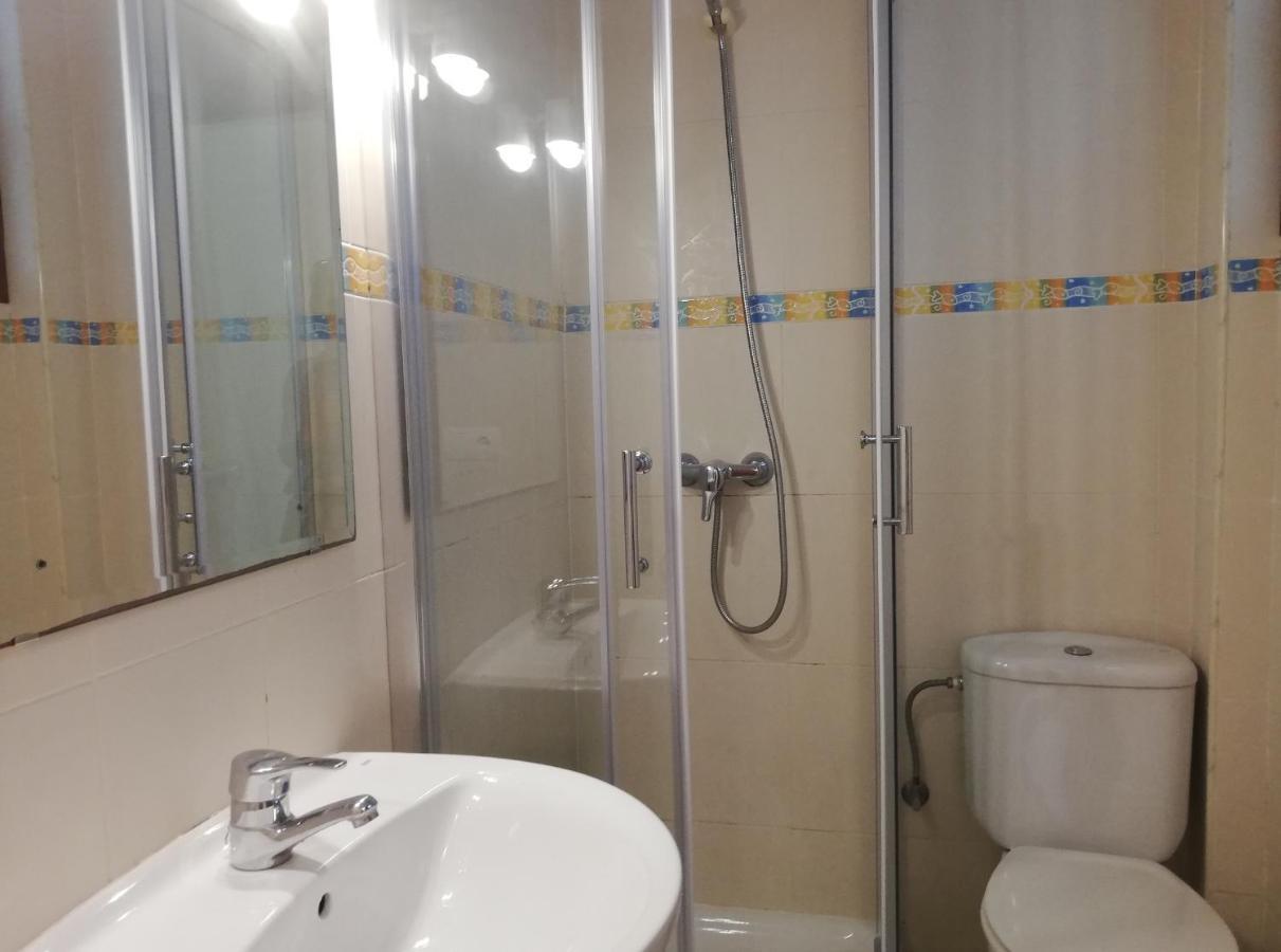 Apartamentos Colon ซาลอว์ ภายนอก รูปภาพ