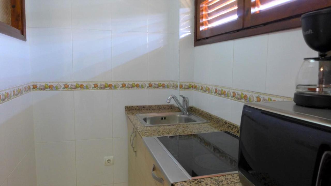 Apartamentos Colon ซาลอว์ ภายนอก รูปภาพ