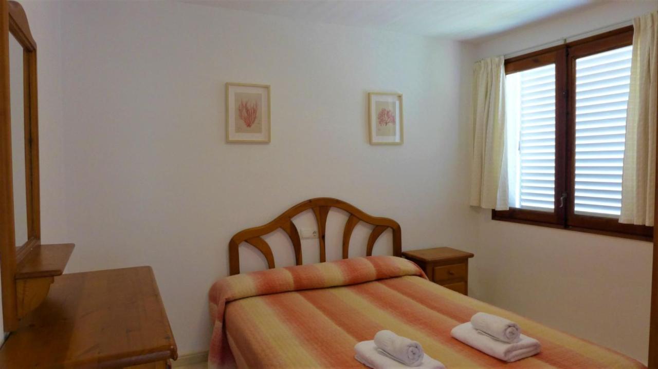 Apartamentos Colon ซาลอว์ ภายนอก รูปภาพ