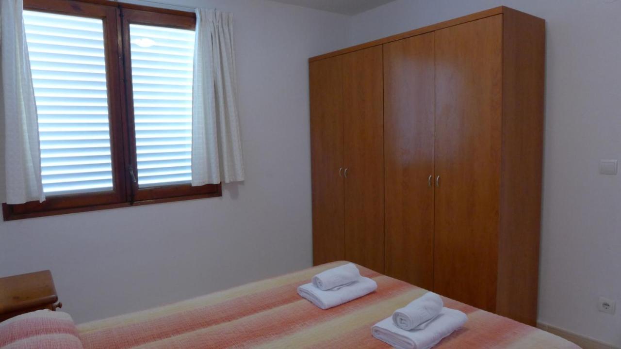 Apartamentos Colon ซาลอว์ ภายนอก รูปภาพ