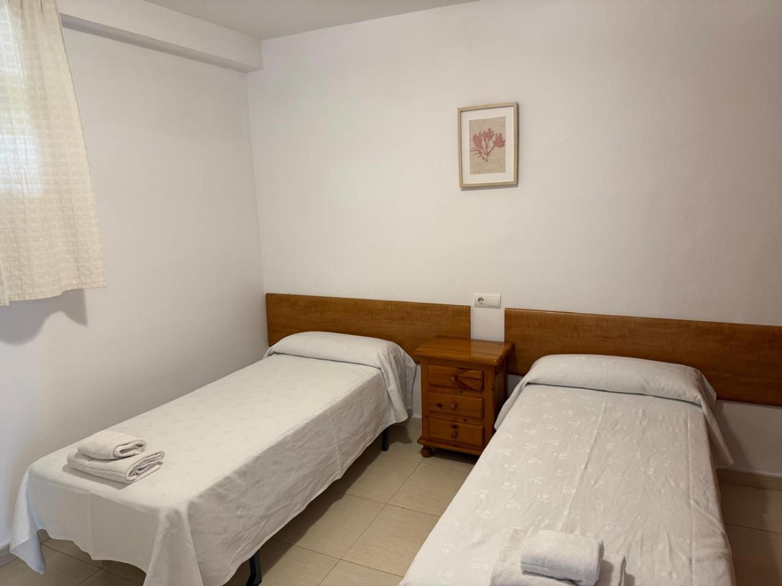 Apartamentos Colon ซาลอว์ ภายนอก รูปภาพ