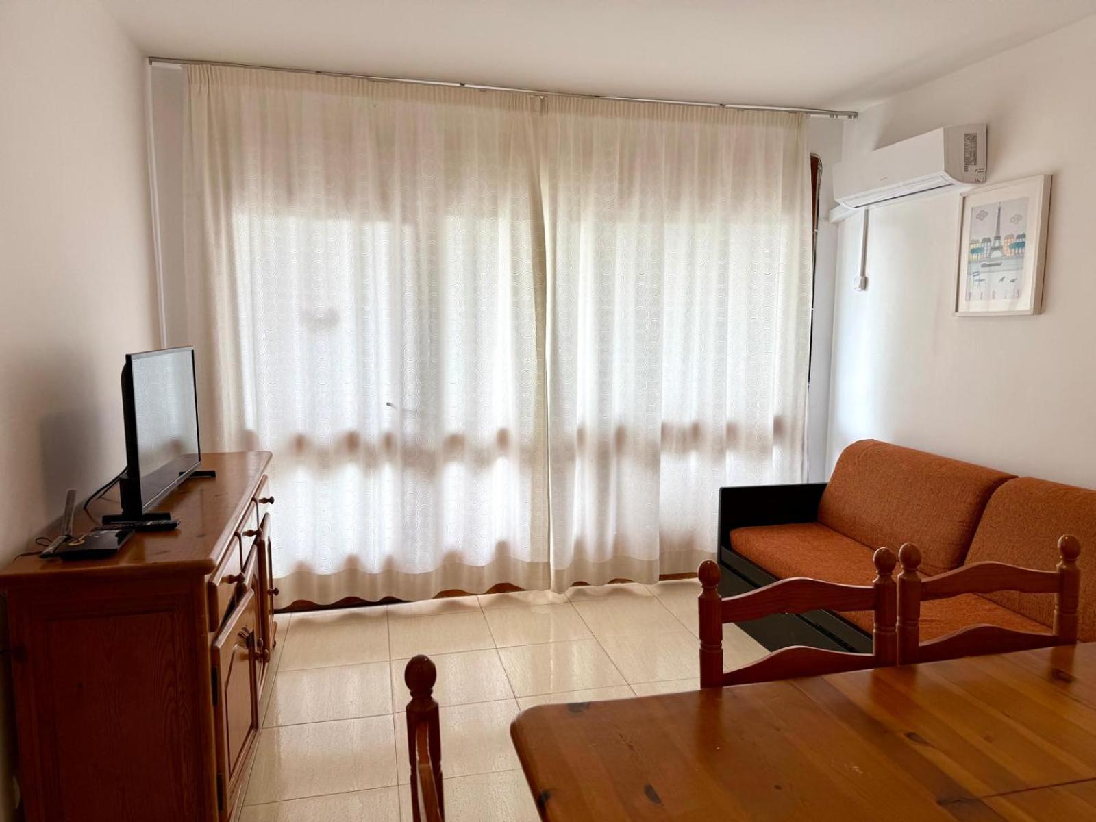 Apartamentos Colon ซาลอว์ ภายนอก รูปภาพ